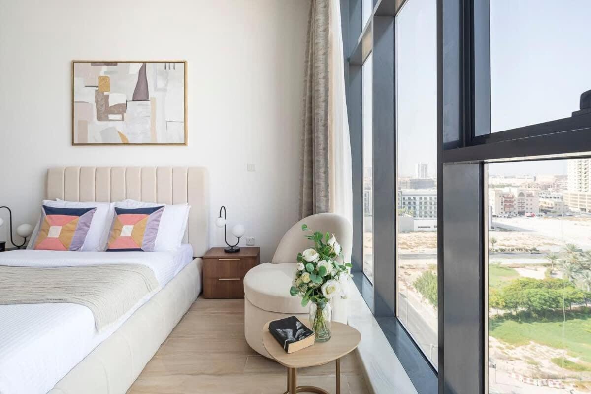 Frank Porter - Regina Tower Dubai Buitenkant foto